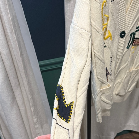 Source Unknown Cream Cardigan with Graphic Accents - Picture 2 of 6